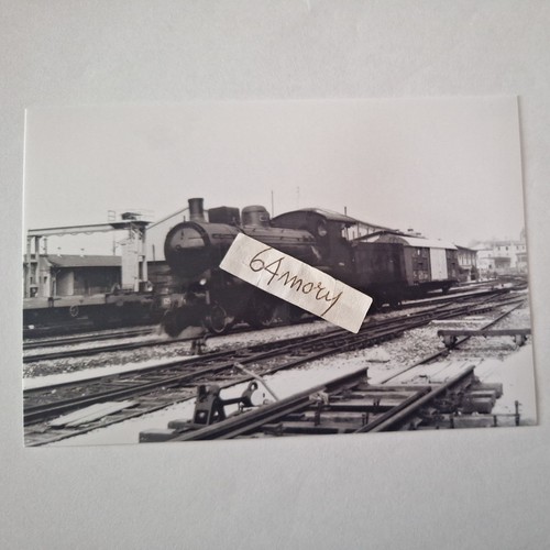 Fotografia deposito locomotive - fotografia,