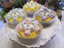 TORTA FALSA CUPCAKES PASTELLO