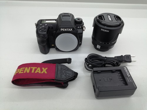 Kit fotocamera reflex digitale