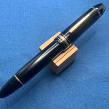 Montblanc 149 White Medium 18K