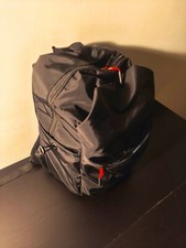 zaino impermeabile multifunzionale anche per notebook