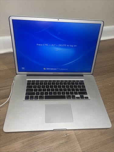 Apple macbook pro - 17", fine
