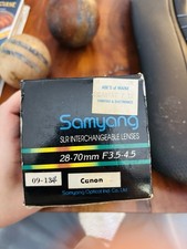 Samyang 28-70 mm/f3.5-4.5