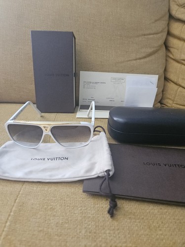 Authentic louis vuitton - authentic,