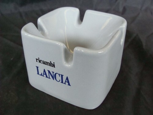 Posacenere lancia ricambi - posacenere,
