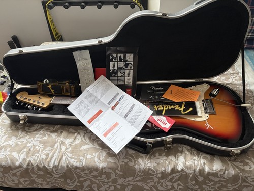 Fender stratocaster made in - fender,
