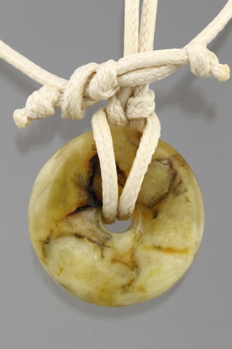 Ciondolo ciambella stringa