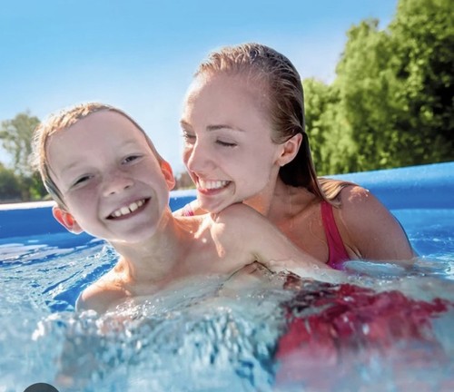 Piscina crivit fuoriterra