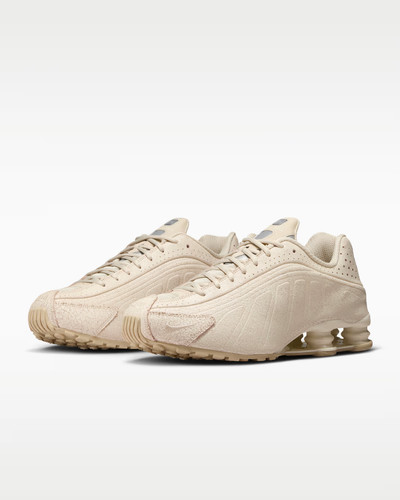 Io4544 100 nike shox - io4544-100,