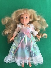Mattel 1986 Lady Lovely Locks TCFC Maiden FairHair bambola