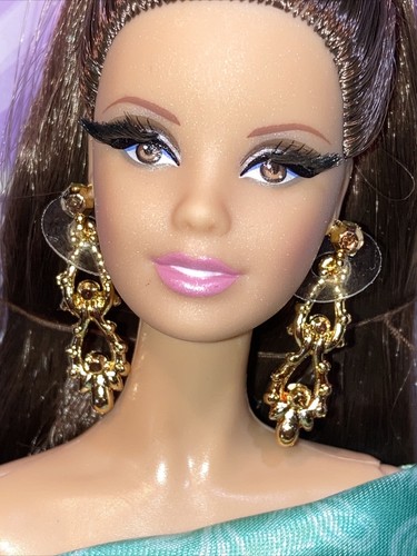 Barbie the look - look, red