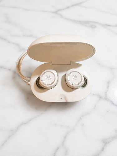 Bang olufsen beoplay - olufsen, e8