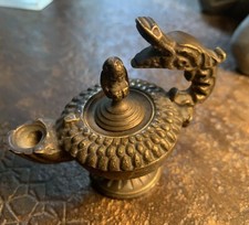 Lampe à huile en airain de