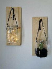 Decorazioni da parete in legno, appendi abiti, lanterna, porta candele e piante