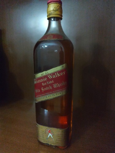 Johnnie walker red - johnnie, "old
