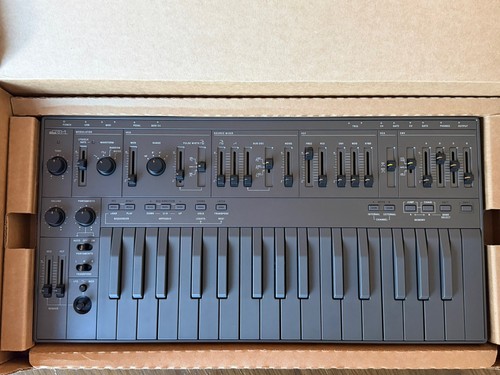 Sintetizzatore analogico
