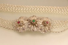 Collana gozzo chiusura a fiore