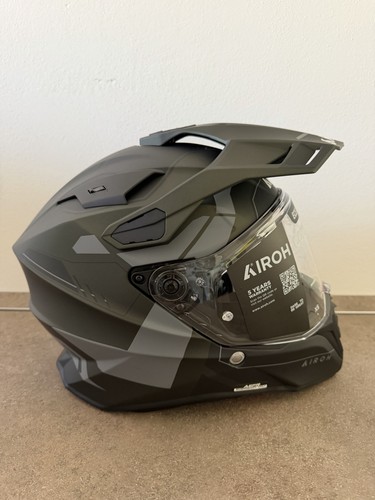 Casco airoh commander reveal - casco,