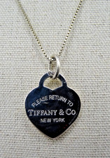 Collana Please Return to