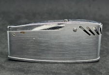 Vecchio accendino a benzina