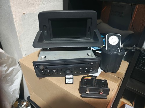 Navigatore autoradio renault - e,