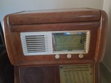 radio siemens in radica con giradischi 33 45 78 giri il tutto da testarre