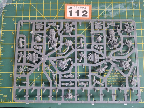 Warhammer 40k space marine - warhammer,