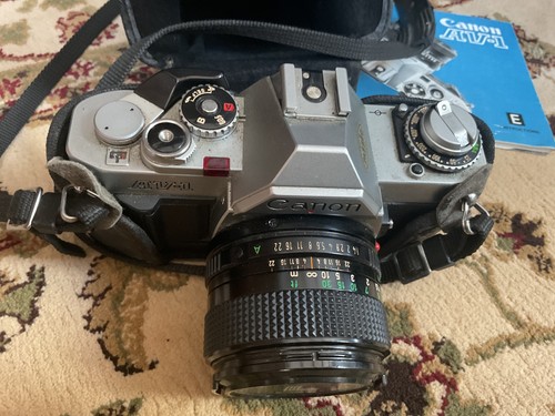 Una fotocamera canon av1 - fotocamera,