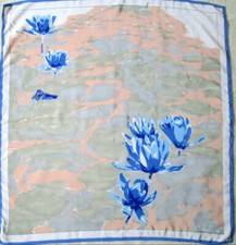 -Superbe Foulard CHRISTIAN