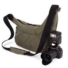Borsa fotocamera a tracolla passaporto Lowepro per fotografia DSLR e borsa fotocamera da viaggio oliva