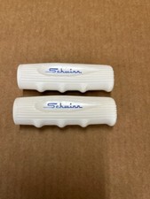 Bicicletta Schwinn anni 60 bianca con lettere blu impugnatura manubrio paffuta Corvette e