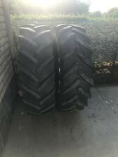 Paio di gomme posteriori trattore