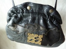 BORSETTA ESTEVE MADE IN SPAIN VERA PELLE NERA TRACOLLA