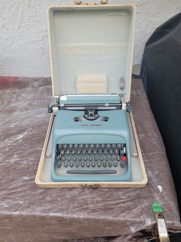 Vintage working blue olivetti - vintage,
