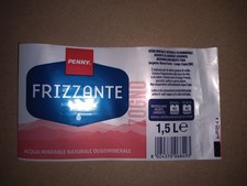 ETICHETTA ACQUA MINERALE FRIZZANTE  PENNY - NUOVA FONTE -,di plastica.  