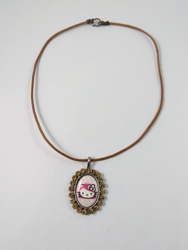 Collana con ciondolo cristallo
