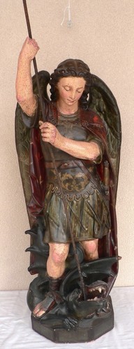 Scultura san michele - di,