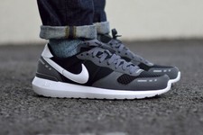 Scarpe da corsa classiche Nike Air Vortex 17 da uomo RARE NUOVE US 9