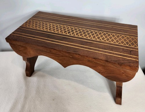 Sgabello poggiapiedi legno