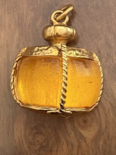 Pendentif yves saint laurent - pendentif,