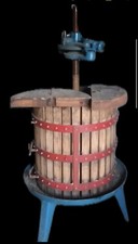 Torchio, Pigiatrice,Botte in vetroresina e inox