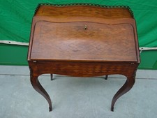 Ribalta mossa in legno di noce