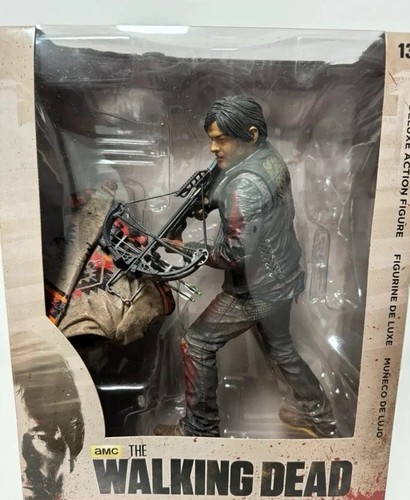 The walking dead - walking, daryl