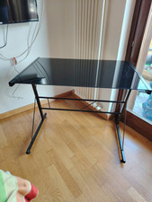 scrivania in vetro