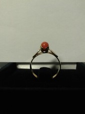 Anello in Oro giallo 18Kt -750 per bambina con pallina di corallo rosso - g 1,30