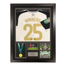 CAMICIA E MEDAGLIA firmata