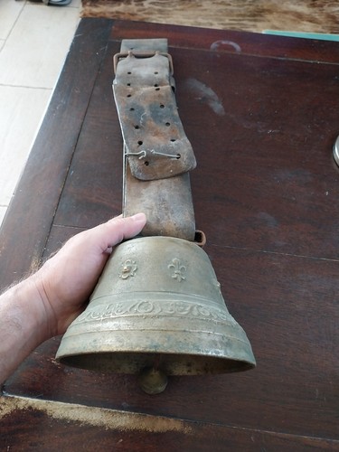 Sonnaille ancienne cloche - sonnaille,