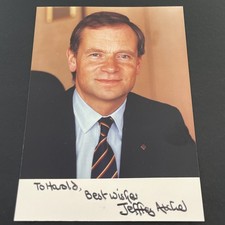 JEFFREY ARCHER MEMBRO DEL