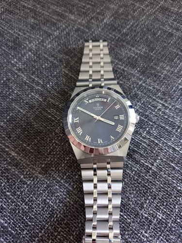 Tudor royal 41mm blue daydate - royal,