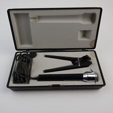 Vecchio microfono magnetico